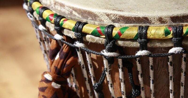 Drum Circle für Alleinerziehende zum Single Parents Day